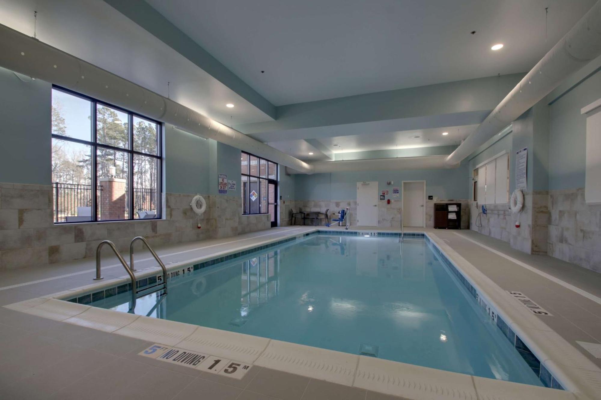 Hampton Inn&Suites By Hilton Knightdale Raleigh Exterior foto